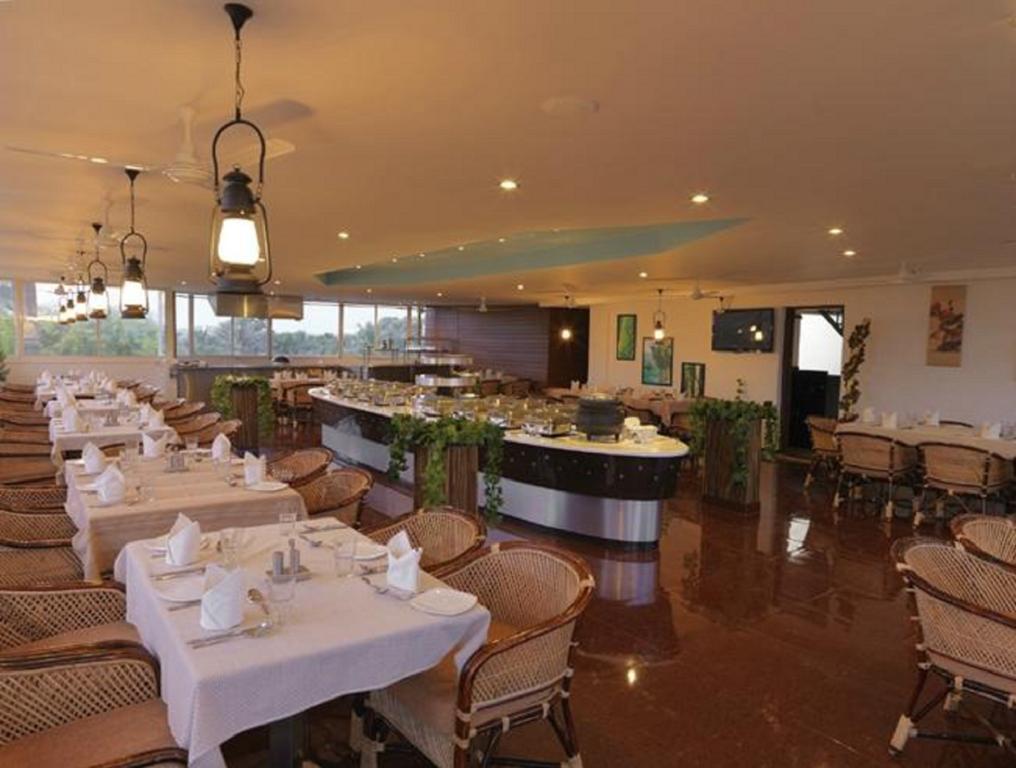 Aquarock Hotel Kazhakuttam ภายนอก รูปภาพ