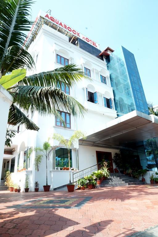 Aquarock Hotel Kazhakuttam ภายนอก รูปภาพ